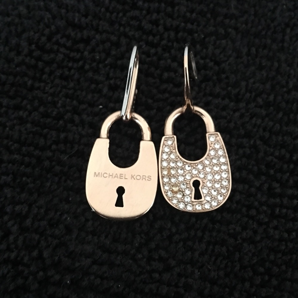 MK SIGNATURE LOCK DESIGN EARRING worn twice